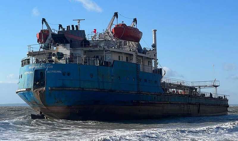 Судовладелец «Волгонефть-239» отрицает факт утечки мазута и настаивает на пересмотре оценки нанесенного ущерба