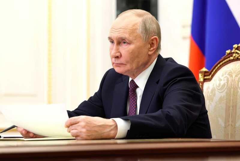 Путин объявил о планах сократить расходы на оборонные нужды