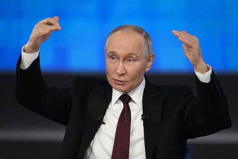 Путин заверил, что уменьшит военные расходы в связи с перегрузкой бюджета