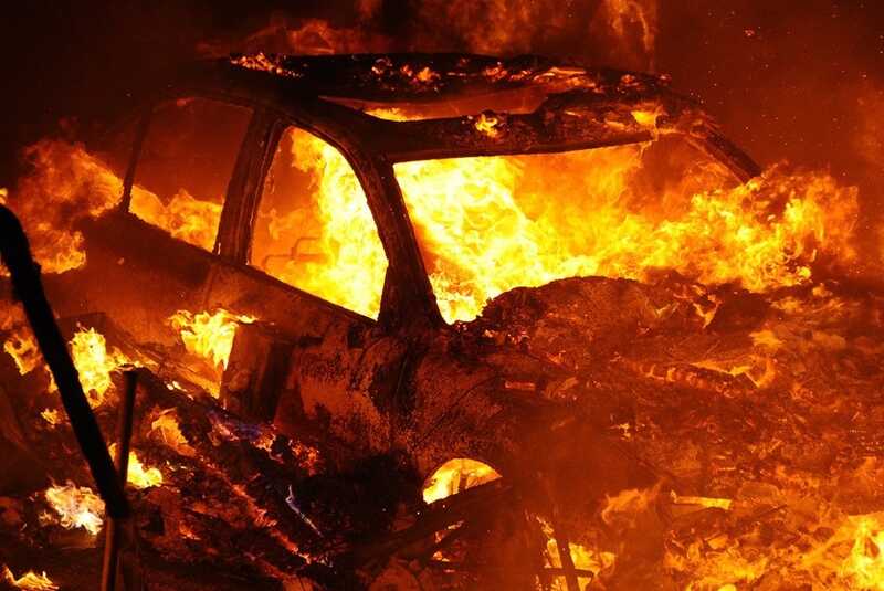 В Липецкой области загорелась колонна автомобилей Министерства обороны после аварии