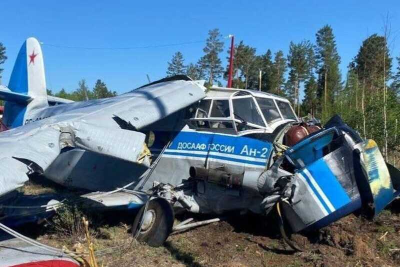 В интернете появились снимки с места аварийной посадки Ан-2 в Забайкалье