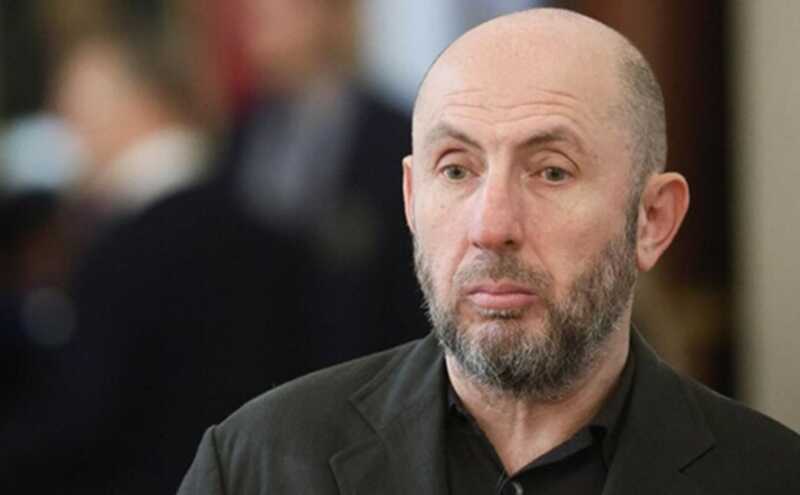У Владимира Кехмана, руководителя МХАТ и Михайловского театра, были осуществлены обыски