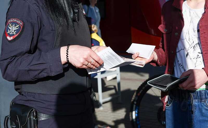 Массовые облавы на мигрантов в Подмосковье стали источником заработка для силовиков