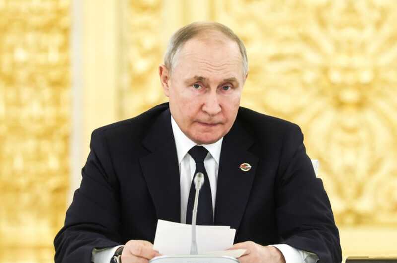 Москва опровергла слухи о телефонных переговорах Путина и Трампа по Ирану
