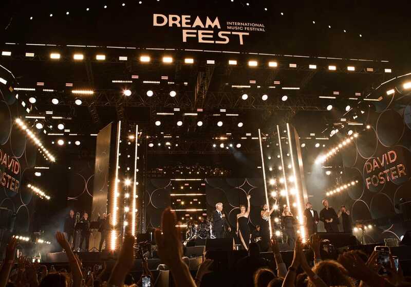 Российские путешественники массово сдают билеты на Dream Fest из-за замены исполнителей