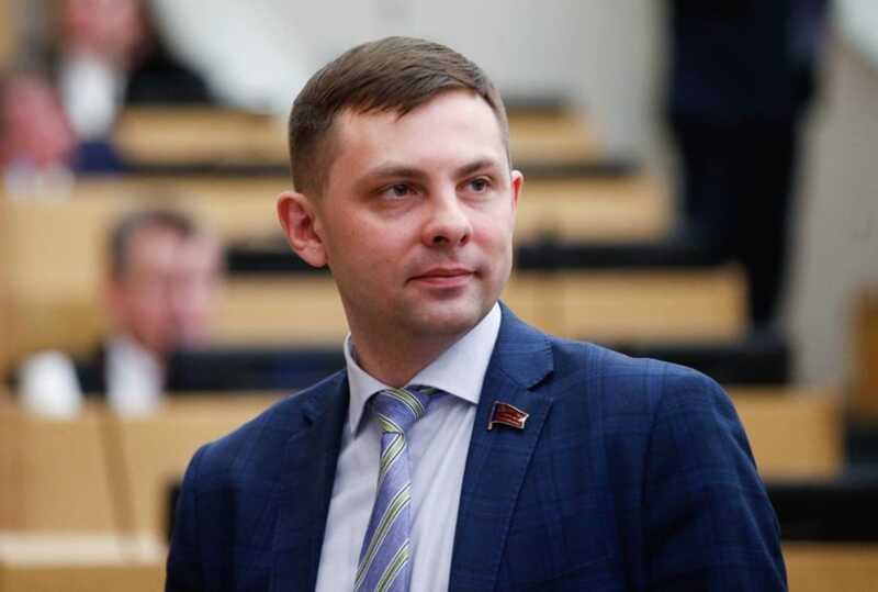 Губернаторский переворот: Гольдштейн отстранил Михайлова при поддержке Кириенко