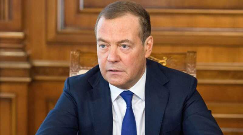 Заместитель председателя Совбеза Медведев назвал требование Трампа «театральным» и бесполезным