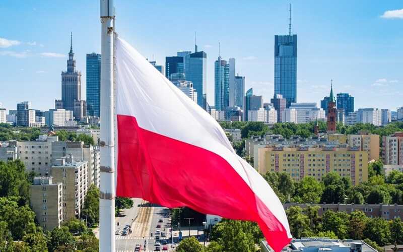 В Польше людей призвали воздержаться от поездок в Россию
