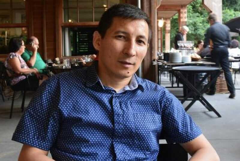 Казахстан приговорил экс-дипломата Сакена Мамаша к шести годам за побитие жены