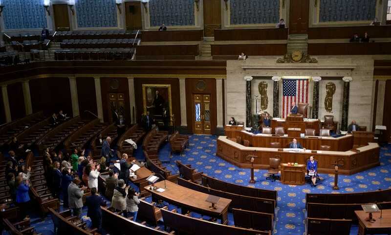 Конгресс США не стал отменять ежегодную военную помощь Украине