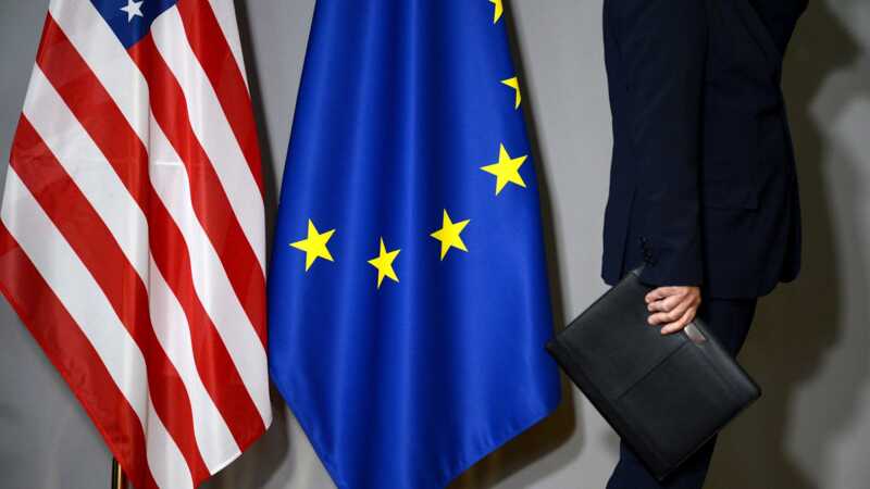 США не стали переносить начало действия пошлин для ЕС