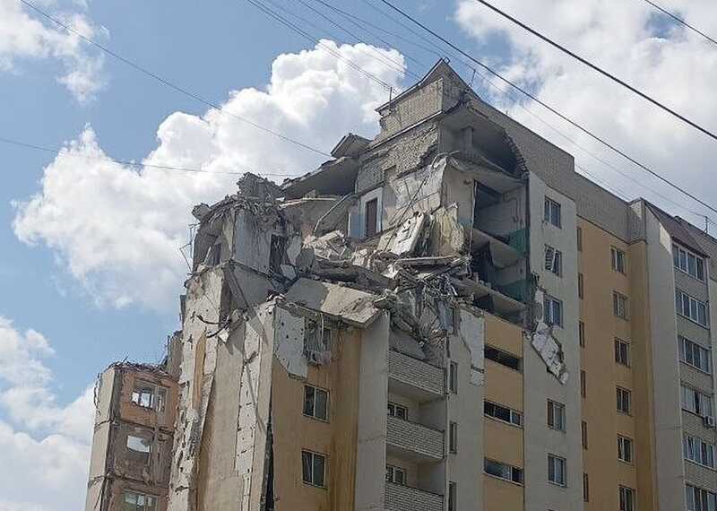 Сапёры сообщают об опасности нового взрыва в жилом доме в Саратове