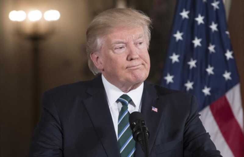 Рейтинги Трампа и демократов снижаются одновременно