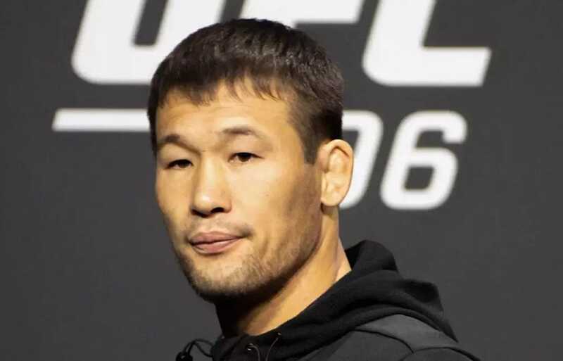 Жена и сын бойца UFC Шавката Рахмонова пострадали в смертельной аварии в Казахстане
