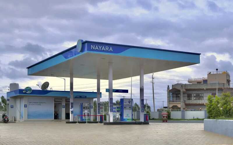 Индийские нефтяные цепочки разрушаются вследствие санкций: Nayara Energy утрачивает доступ к международным рынкам