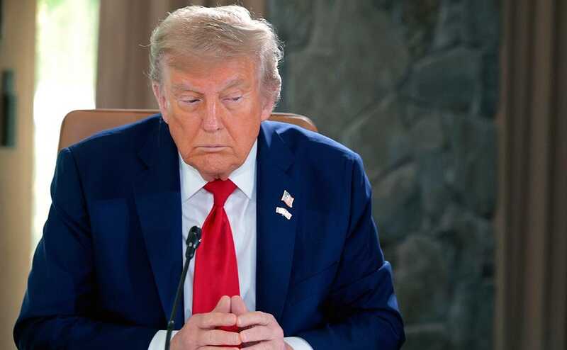 Трамп упрекнул Индию за помощь России и объявил о введении новых тарифов