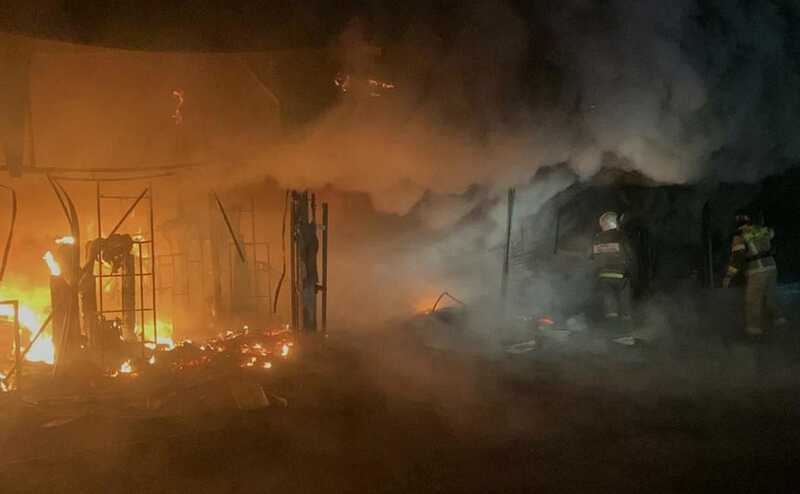 В Екатеринбурге произошёл пожар в гаражном комплексе