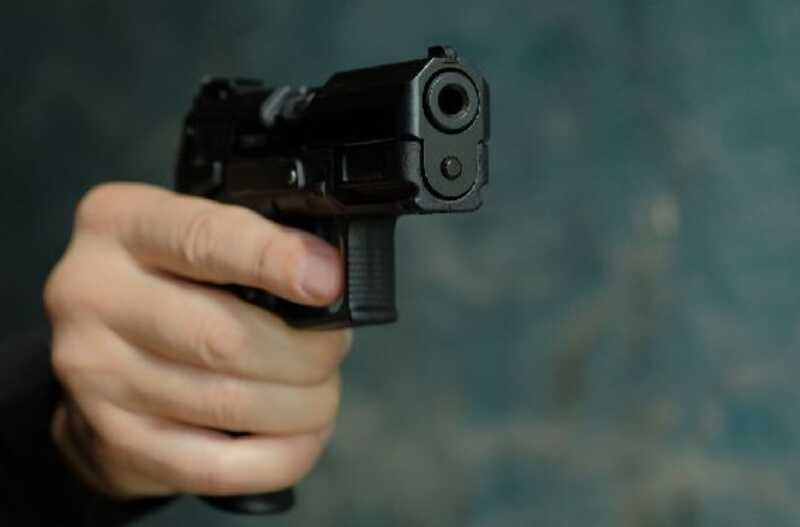 Пьяная ссора в Новосибирской области завершилась выстрелом и гибелью подростка
