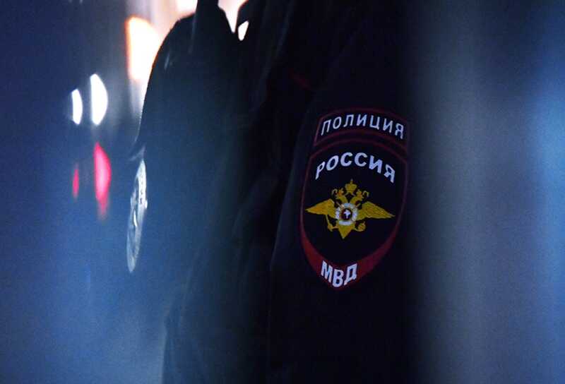     λ,     