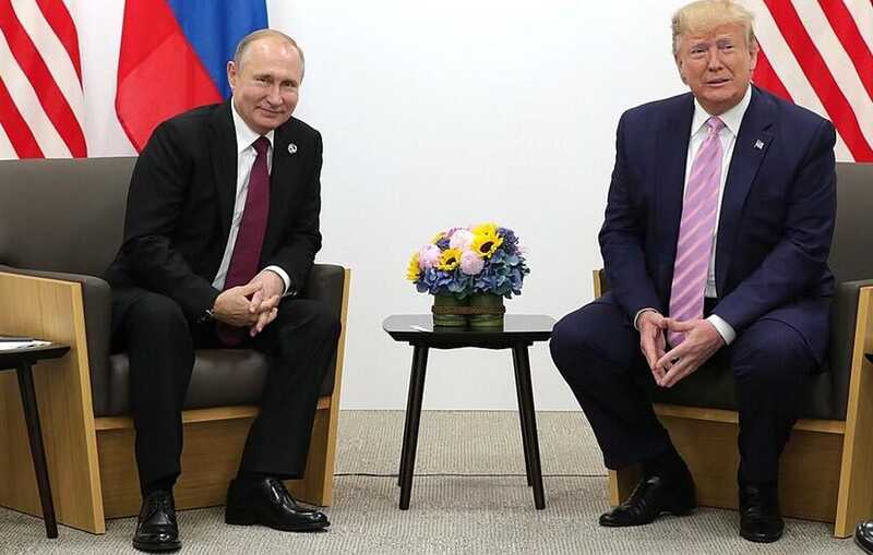 США и Россия согласились провести обсуждения по Украине на Аляске