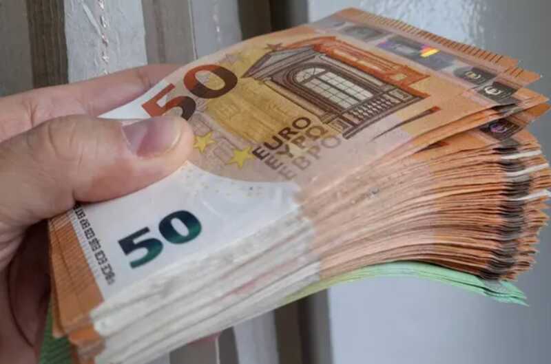 Во Франции женщина обвинила работодателя в выплате зарплаты «ни за что»