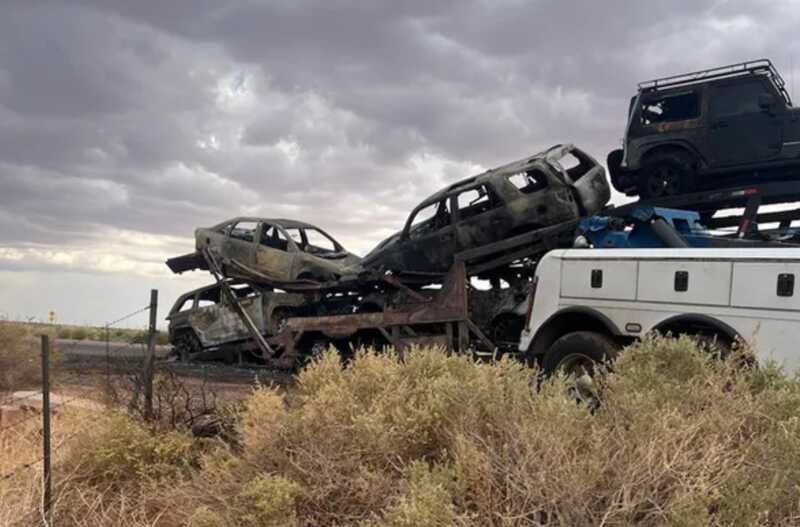 В Еврейской автономной области после ДТП автопоезд и бетономешалка полностью сгорели