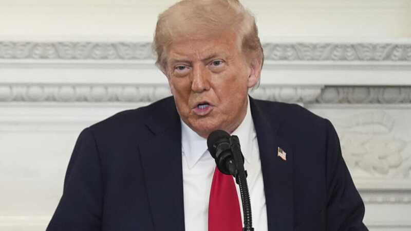 Макрон заявил, что Трамп предлагает предоставить гарантии безопасности за пределами НАТО