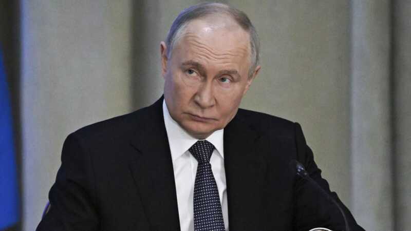 Евросоюз отверг "мирную инициативу" Путина для Донбасса