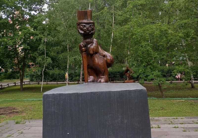 Статуя «Кот учёный» стала причиной смерти годовалой девочки в Саратове