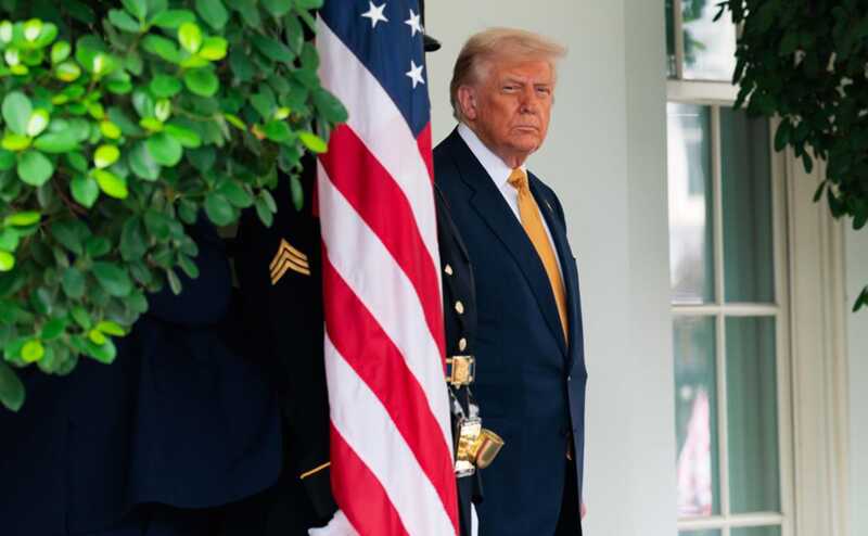 Трамп хочет немедленно позвонить Путину