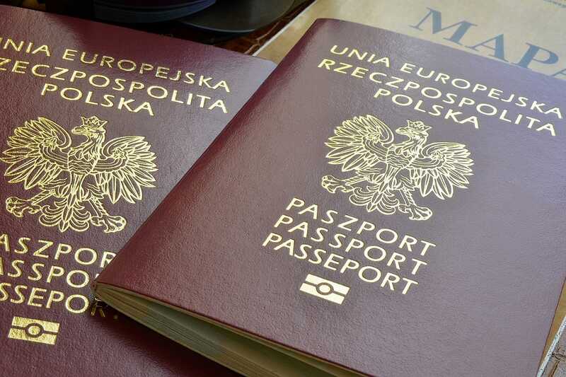 Иностранцы активно подают заявки на получение польского гражданства: власти увеличивают сборы