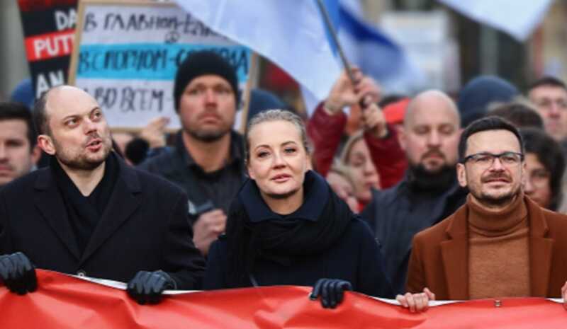 Возбуждено уголовное дело в отношении оппозиционеров Навальной, Кара-Мурзы и Яшина