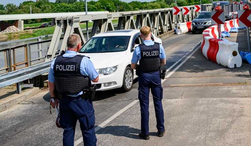 Германия не позволила въехать почти 12 тысячам человек за три месяца