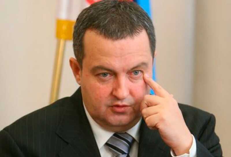 Вице-премьеру Сербии по почте пришёл конверт с тремя пулями