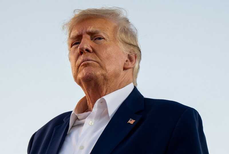 Белый дом опроверг слухи о гибели Дональда Трампа: президент собирается поиграть в гольф