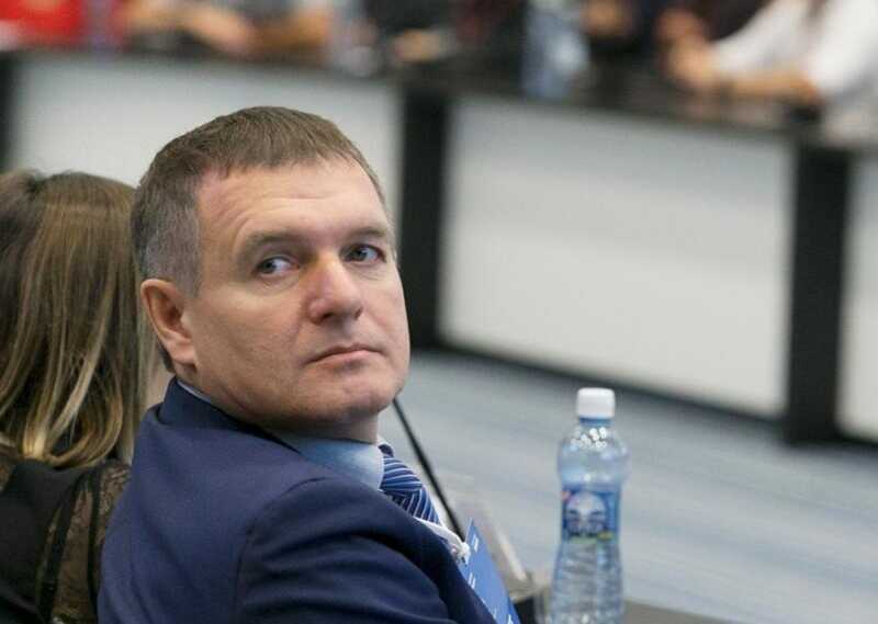 Суд продлил заключение бывшему чиновнику мэрии Новосибирска Виталию Витухину