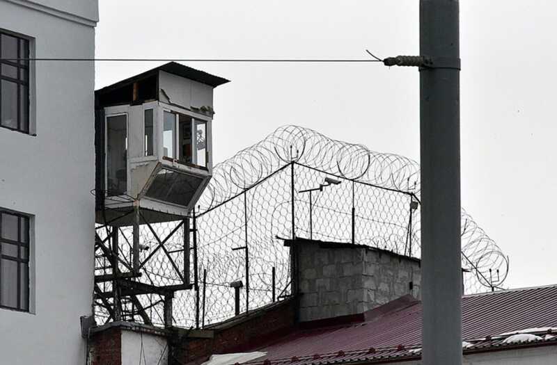 Двое человек, обвиняемых в поджоге военкоматов, сбежали из СИЗО в Екатеринбурге