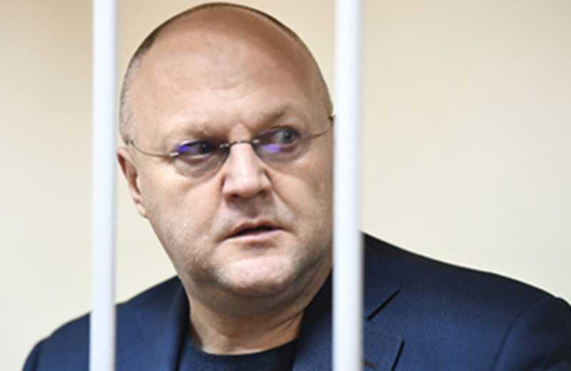 Экс-руководитель СК Дрыманов незаметно проживает на свободе