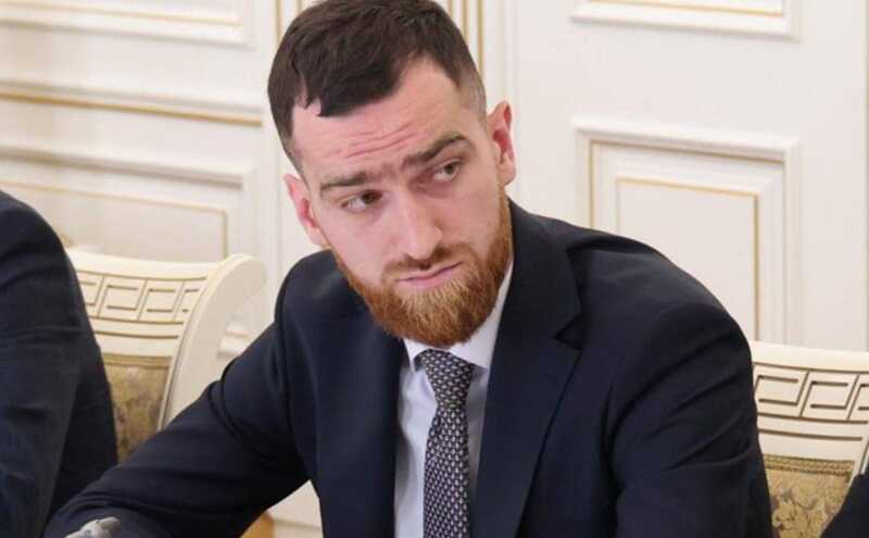 Назначили министром в Дагестане Темирлана Абуталимова, который обвиняется в военных преступлениях