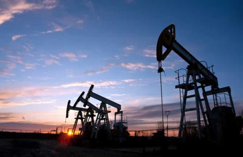 ЕС сократил предельную стоимость на российскую нефть до 47,6 долларов за баррель
