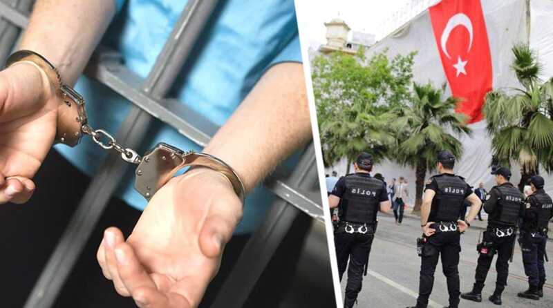 В Стамбуле арестовали российских туристов за поцелуй в мечети