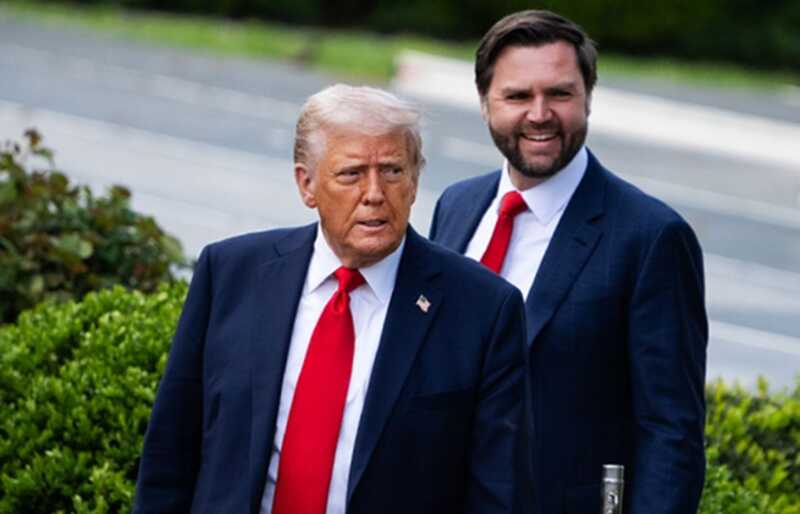 Вице-президент США рассказал о ночных телефонных разговорах Трампа