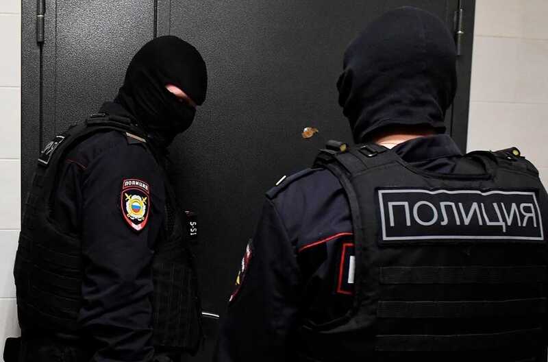 Как ФСБ использует «осмотры» для запугивания и изъятия техники без судебного вмешательства