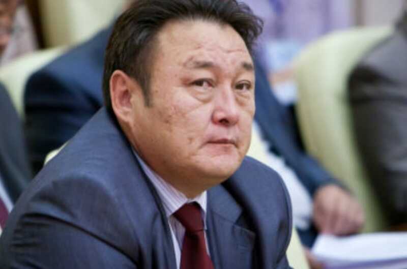 Экс-министр Бурятии Баир Ангаев и его сын устроили незаконную добычу полезных ископаемых
