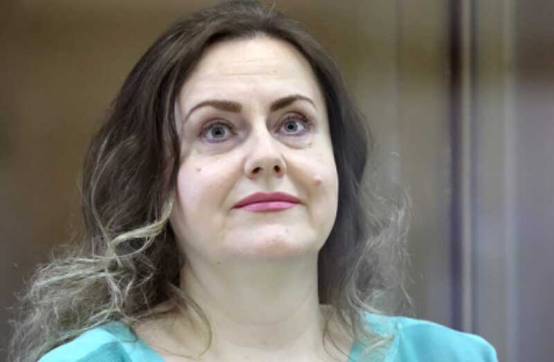 Экс-судью Елену Кондрат оставили без торгового центра, недвижимости и участков